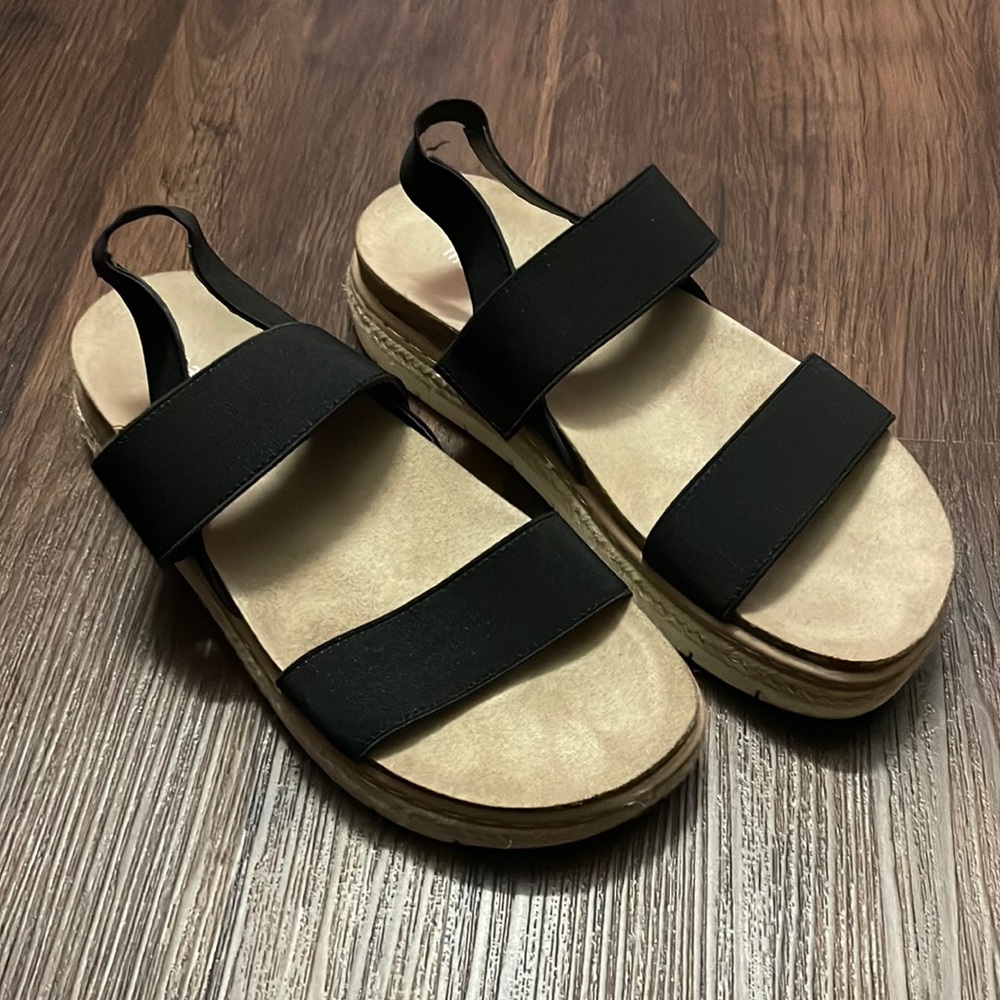 Black sandals